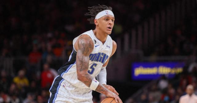 jiuyou.com-惨负爵士持续低迷！人手回归的魔术不会打球了？