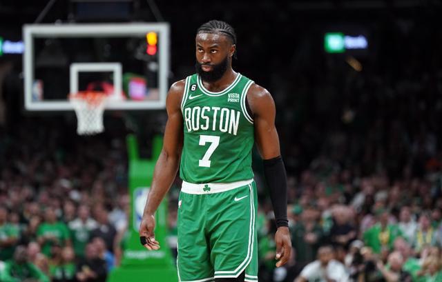 九游体育官方网站-布朗是绿军领袖 他的地位是不是已超越塔图姆了？